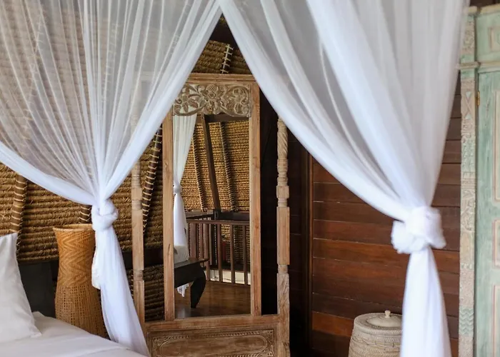 Rumah Elizabeth & Rumah Janneke Villa *